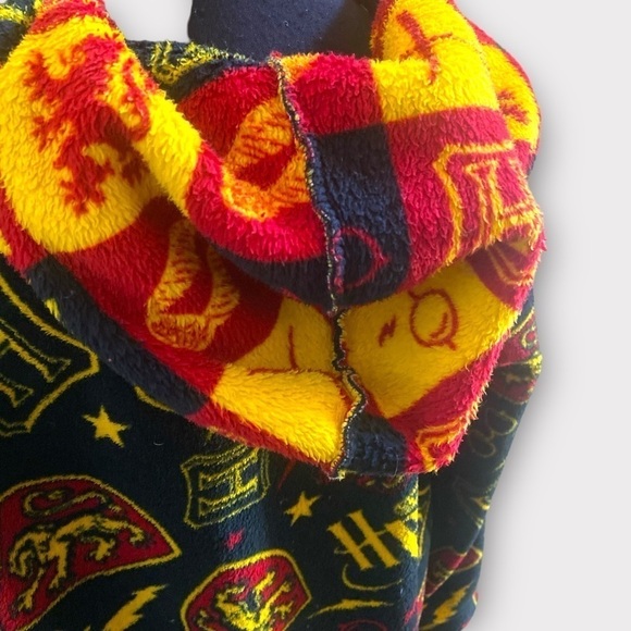 HARRY POTTER FLEECE DRESSING ROBE Small Black No Belt 100% Polyester Warm Cozy - Picture 6 of 10